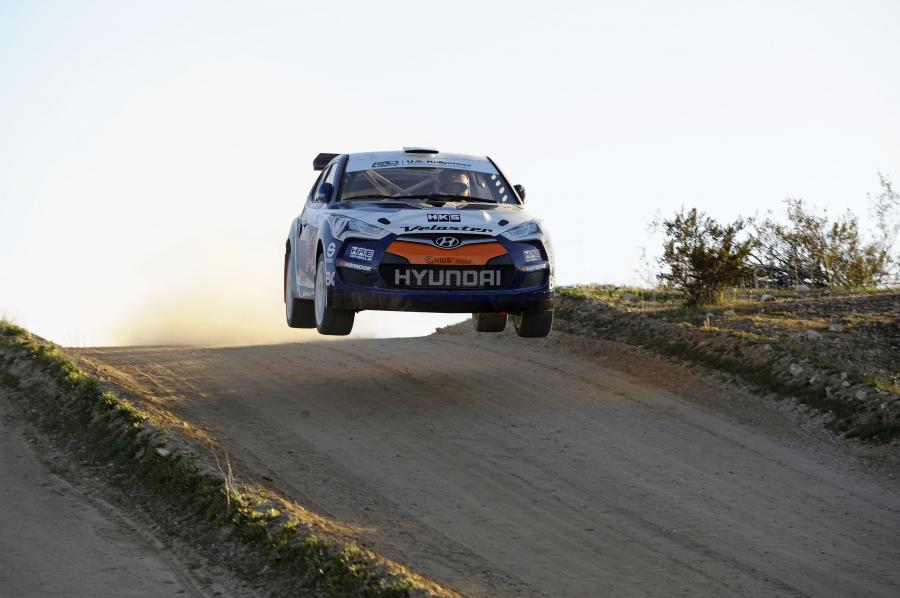  Hyundai Veloster Rally Car 2011 года  (фото 19 из 33)